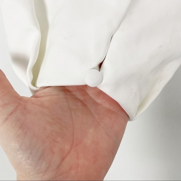 Iorane Supper Cotton Cropped Top in Off White Large Cut Out Revolve Casual - Picture 5 of 11